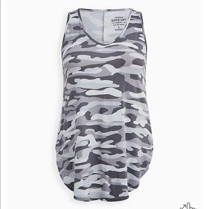 Torrid Favorite Tunic Tank - Super Soft Camo Size 2 LIKE NEW EUC